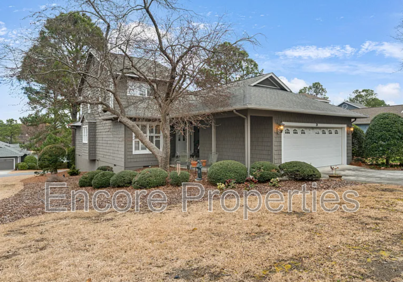 Luxury FULLY FURNISHED Pinehurst Home Near Lake Pinehurst – Short-Term Lease Only property image